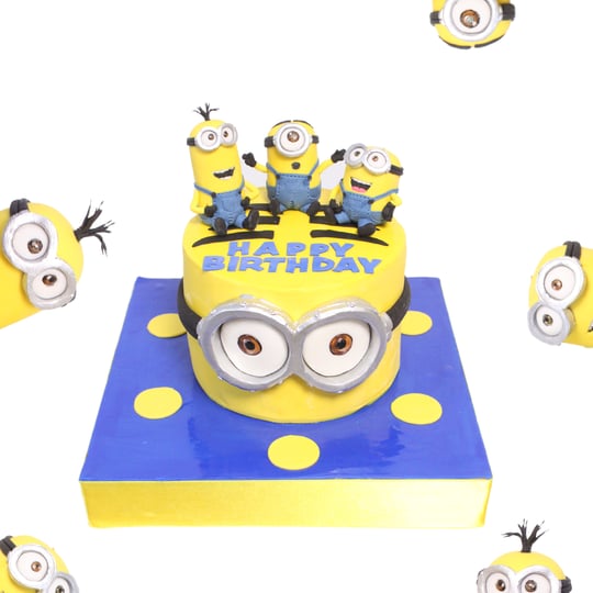 Minion Birthday Cake🍌 #ミニオン #ミニオンケーキ #砂糖フィギュア #可愛い #周りのミニオンも砂糖フィギュア #誕生日 #ケーキ #minion #minions #minioncake #japanbased #🇯🇵 #エムケーキ
