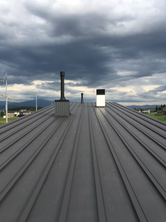 ヤマショー　薪ストーブショールーム　安曇野市　建築家　建築設計事務所　店舗設計　現場監理　煙突