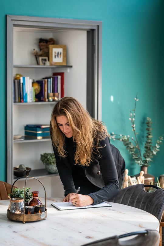 Vragen over relatietherapie? Bel of mail Kim Kromwijk-Lub. Relatiepraktijk in Enkhuizen