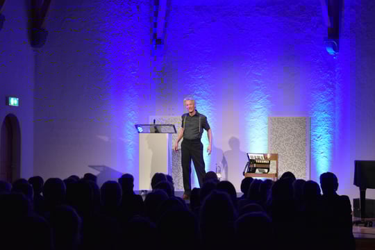  Freitag 31. Jan. 2025, 19.30 Uhr, Gerhard Tschan – ÜberLandSicht – Land in Sicht