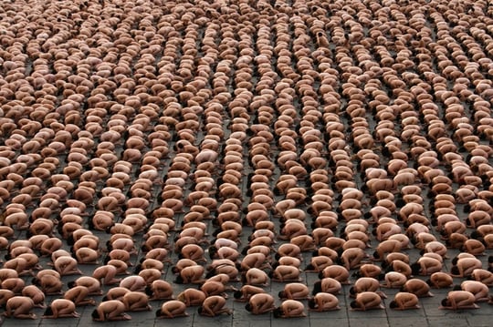 18 000 âmes et 36 000 fesses