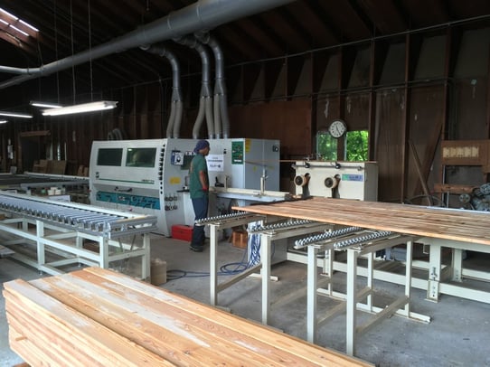 ベーカリーショップ クロリ・BREAD&LIFE 店舗併用住宅 松本市 新築工事 長野県松本市の建築家 建築設計事務所 信州カラマツT&Tパネル 現場監理