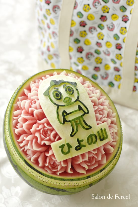 カービング　スイカ　彫刻　誕生日　結婚式　メロン　フルーツカービング　教室　大阪　薔薇　ソープカービング　　プレゼント　オーダー　フラワーケーキ　時計　ウェルカムボード