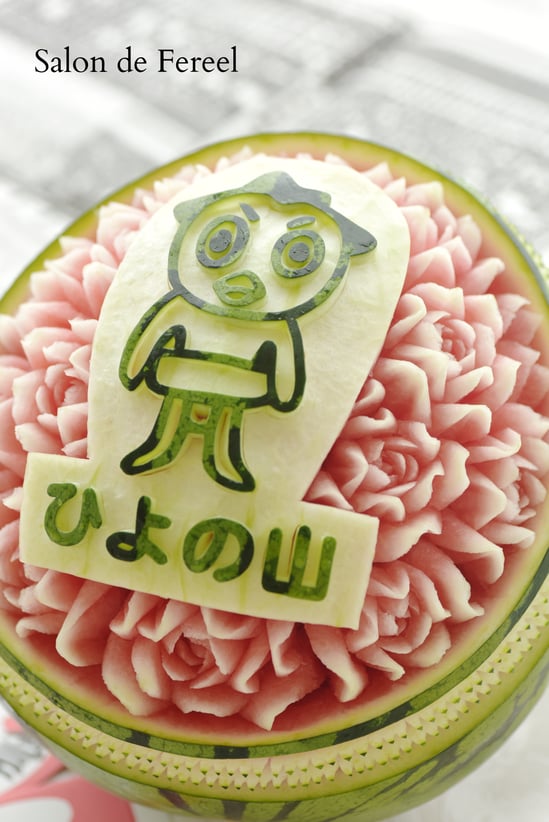 カービング　スイカ　彫刻　誕生日　結婚式　メロン　フルーツカービング　教室　大阪　薔薇　ソープカービング　　プレゼント　オーダー　フラワーケーキ　時計　ウェルカムボード