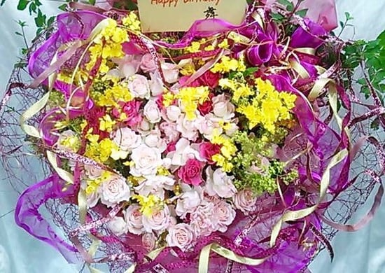 誕生祝フラワーアレンジ
