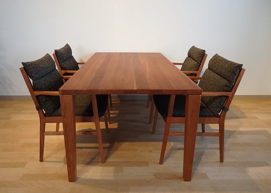 チェリー材　家具　ダイニングセット　椅子　チェア　食卓　栃木県家具　展示品処分　アウトレット