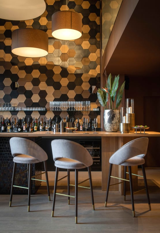 AMENAGEMENT D'INTERIEUR DESTINE AUX PROFESSIONNELS