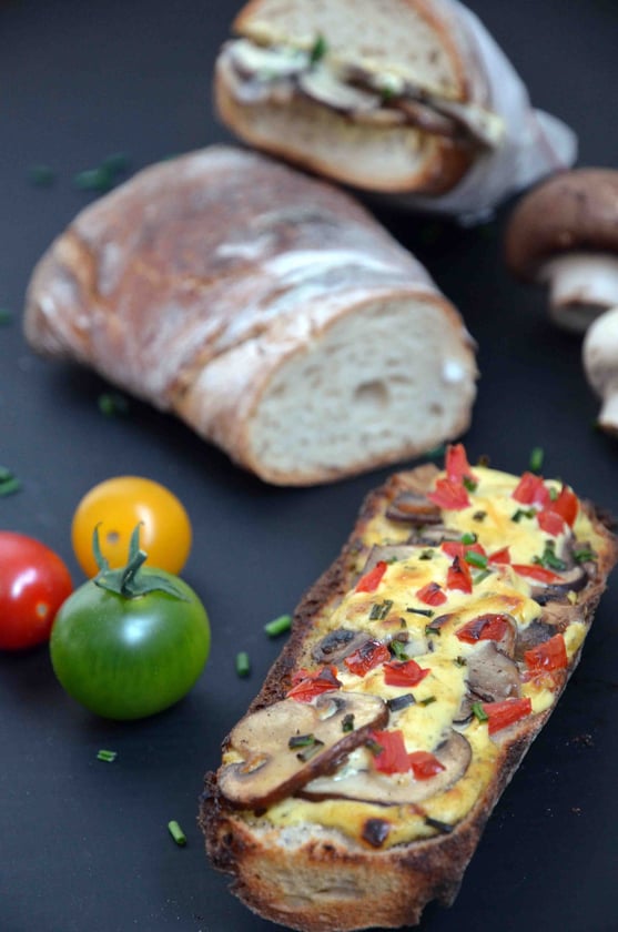 Kalt oder warm: das besondere Champignon-Baguette mit Pfiff - einfach und schnell selbst gemacht.