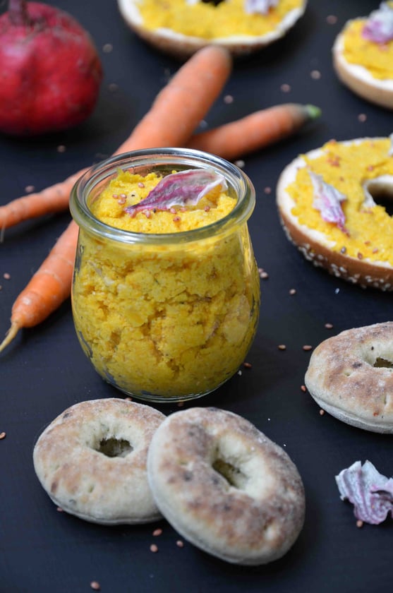 Möhren-Aufstrich mit kandierter Bete - vegan -