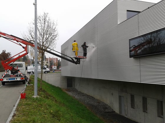 Fassadenreinigung: Werkgebäude Hägglingen