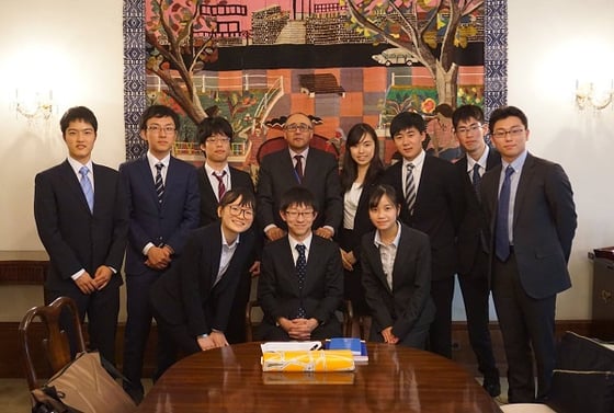 日本チームが担当したカーボヴェルデ共和国の代表部を表敬訪問　写真提供:グローバルクラスルーム日本委員会