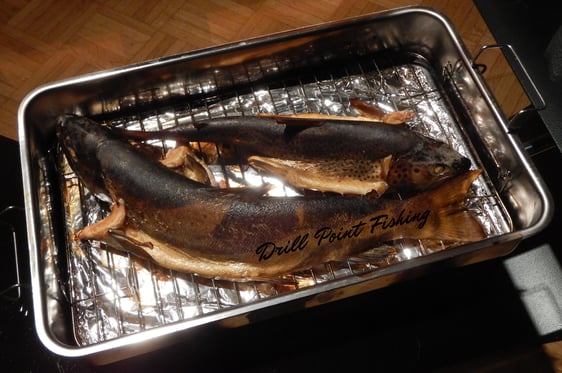 Drill Point Fishing Onlineshop Unterkategorie Angel-Zubehör, Angelcamp Zubehör, Produktangebote Räucherofen, Räuchermehl, usw. Jetzt ein Fish-Smoker günstig online kaufen!