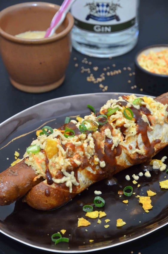 Hot Dog mit Gin-Senf (vegan)