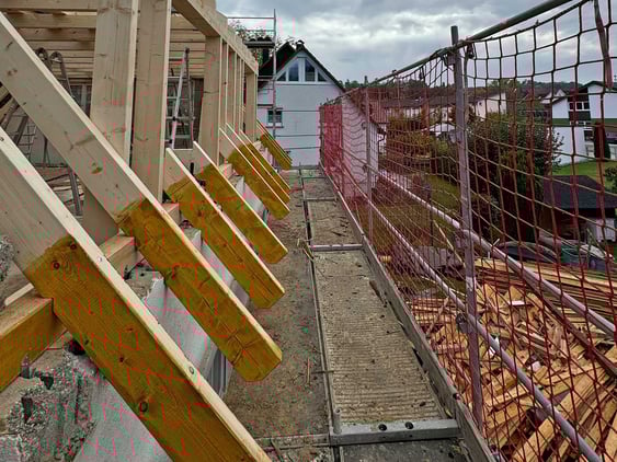 Fassadensanierung (Holzfassade) unter energetischen Aspekten | has-shadow