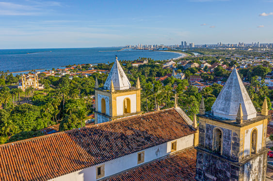 olinda, alto da sé, kirche da sé, kathedrale von são salvador do mundo, barockstadt, künstlerstadt, brasilien, skyline recife, meer, stadtrundfahrt, brasilienreise