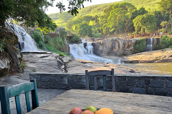 restaurante moquém, cachueiro do convento, cachoeira, primavera, pernambuco, brasil, grelhados, carne, peixada, mandioca, viagem ao brasil