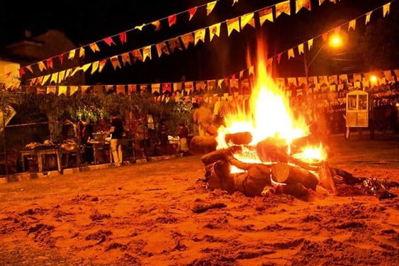 lagerfeuer, juni fest, são joão, forró, feuerwerk, quadrille, maisessen, erntedankfest, party, luiz gonzaga, party