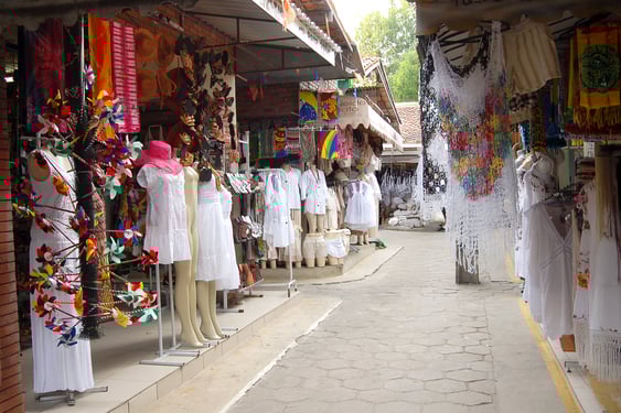caruaru, mercado, mercado semanal, moda, joyería, textiles, jeans, feria de sulanca, pernambuco, brasil, viajes a brasil
