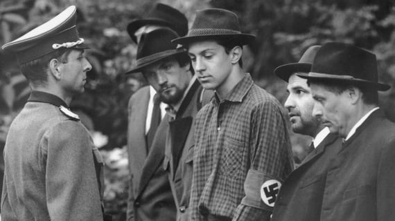 Zwölfeläuten | Volksstück von Heinz R. Unger