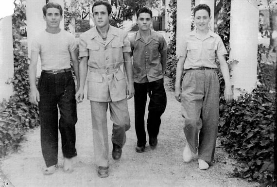 Doc. Ponsenard-Ober - A 16 ans, dans les allées du jardin public.