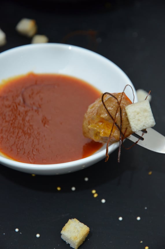 Nicht jeder mag scharfes Essen, so dass sich würzige Soßen als zusätzliche Dips anbieten.