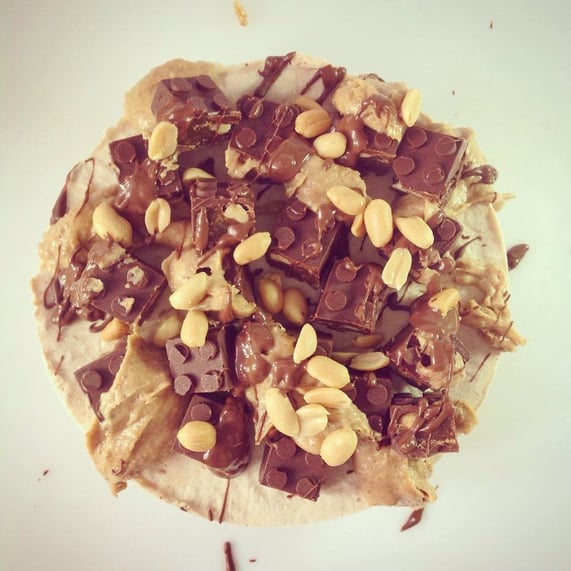 Snickers-Torte von oben, vegan