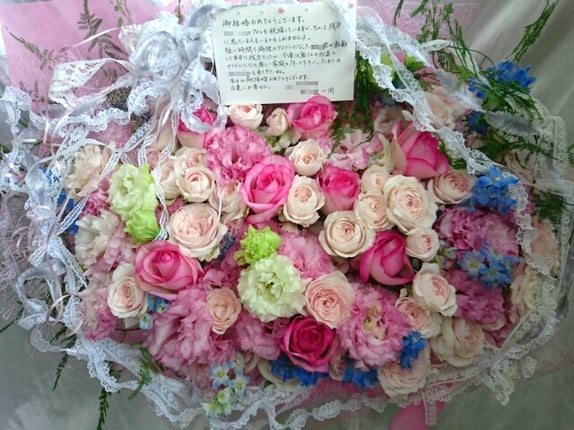 結婚祝フラワーアレンジ