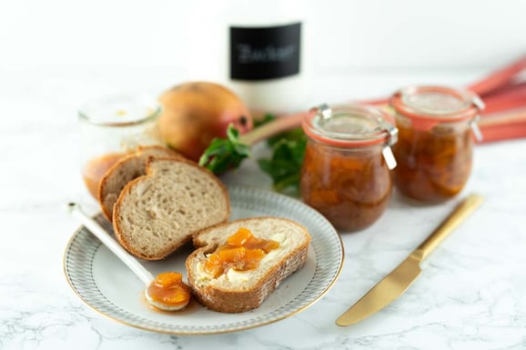 Rhabarber-Mango Marmelade aus dem Dampfgarer.