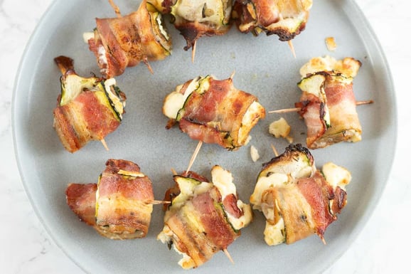 Speck-Zucchini Röllchen mit Feta aus dem Dampfgarer.