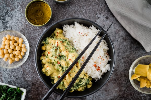 Mango-Spinat-Curry aus dem Dampfgarer.