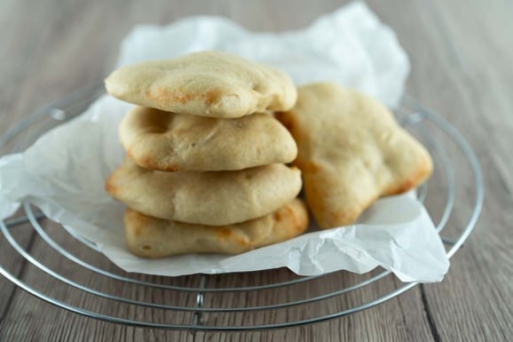 Pita-Brot aus dem Dampfgarer.