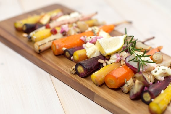 Wurzelgemüse mit Feta aus dem Dampfgarer.