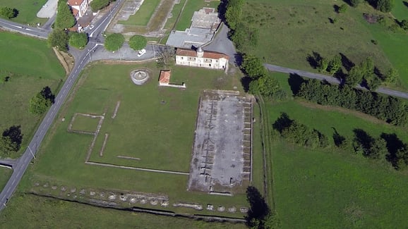 Le site archéologique de Saint-Bertrand-de-Comminges, grand site touristique des Pyrénées centrales au patrimoine exceptionnel
