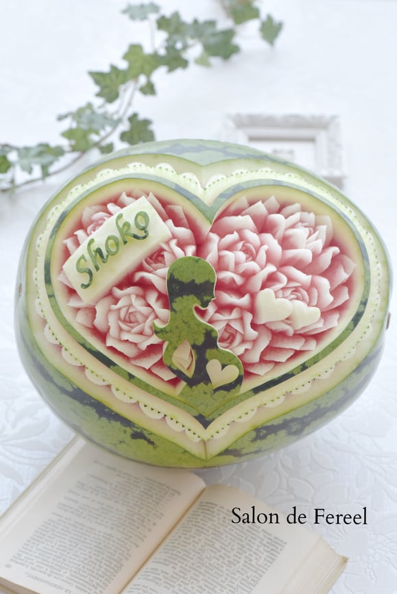 カービング　スイカ　彫刻　誕生日　結婚式　メロン　フルーツカービング　教室　大阪　薔薇　ソープカービング　　プレゼント　オーダー　フラワーケーキ　時計　ウェルカムボード　フルーツバスケット