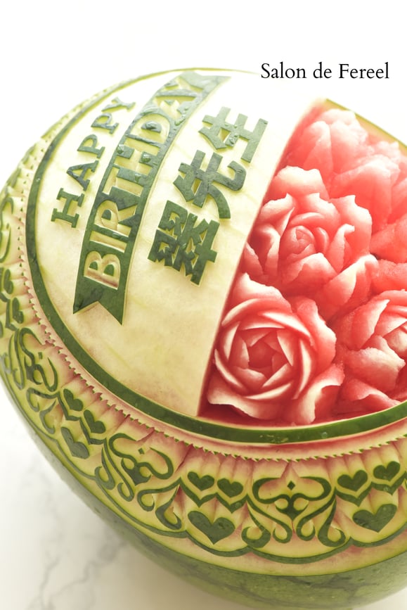 カービング　スイカ　彫刻　誕生日　結婚式　メロン　フルーツカービング　教室　大阪　薔薇　ソープカービング　　プレゼント　オーダー　フラワーケーキ　時計　ウェルカムボード　フルーツバスケット