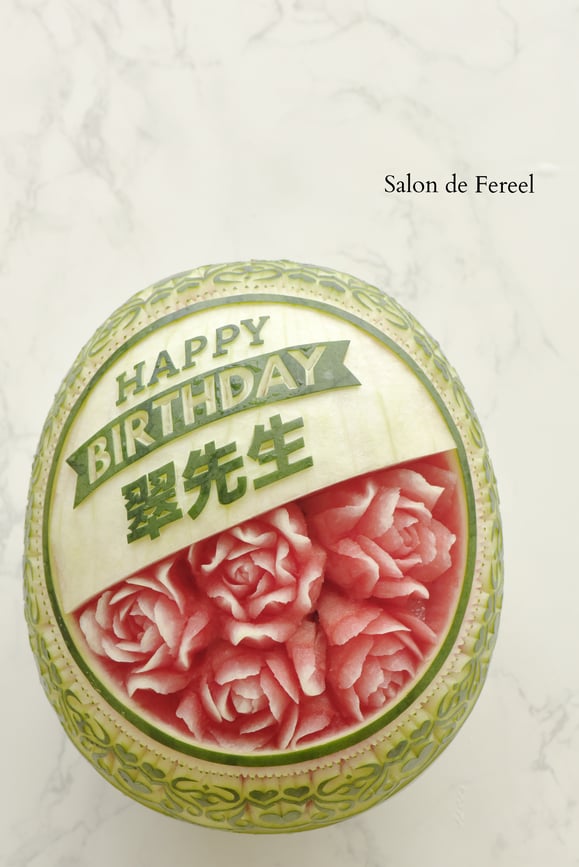 カービング　スイカ　彫刻　誕生日　結婚式　メロン　フルーツカービング　教室　大阪　薔薇　ソープカービング　　プレゼント　オーダー　フラワーケーキ　時計　ウェルカムボード　フルーツバスケット
