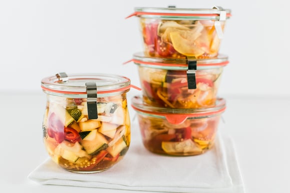 Einmachen und Sterilisieren.