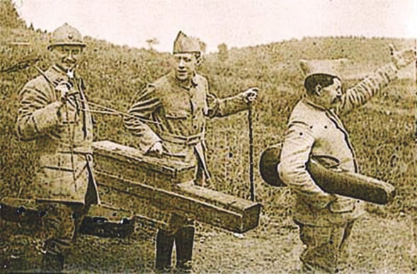 orthe , bélus , landes , durosoir , violon , maréchal , caplet , neuville st vaast , guerre , colombophile , 1914 , douaumont , quintette du général