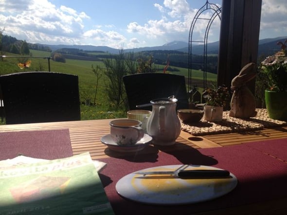 Frühstück in der Heimat ♥ mit Blick auf den großen Arber (breakfast at home with mountain view)