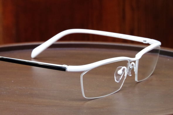 ホワイトは難しいカラーなのですが人気のカラーでもあります。