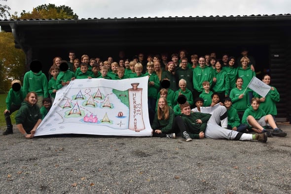 Geschafft aber wieder glücklich zurück in Werden: Die Teilnehmerinnen und Teilnehmer der Hersbstfahrt der Jugend. Foto: Quentin Schütz | Jugend St. Ludgerus