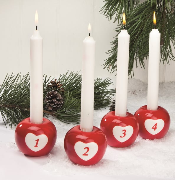 kerzenstaender-advent-mit-zahlen-rote-aepfel
