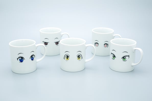 九谷焼ロディのポスターです。大きくて豪華な九谷焼の置物です。