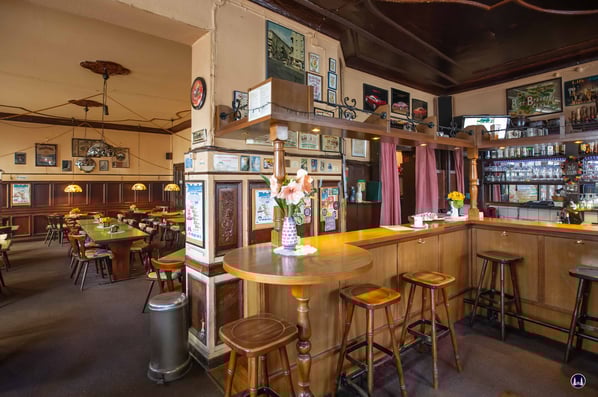 70er Jahre - doch das tut dem Charme des Lahn-Ecks keinen Abbruch.