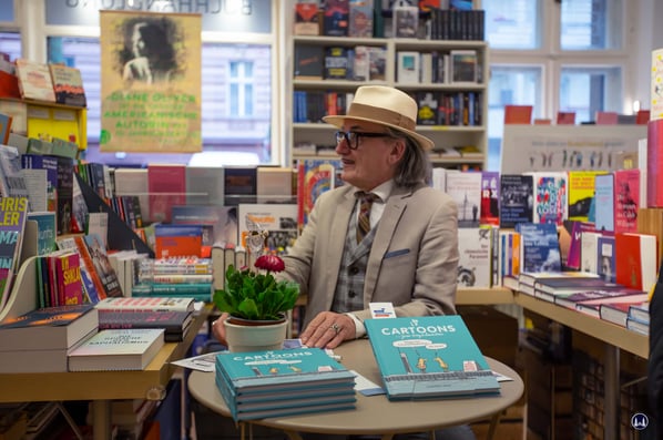 Man merkte, dass Lo Graf von Blickensdorf, Adel verpflichtet, sehr bemüht darum war, allen Fragen der Umstehenden die passende Antwort teilwerden zu lassen.