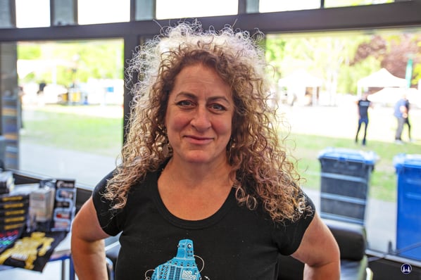 Michelle Moog-Koussa von der "Bob Moog-Foundation" in Asheville, North Carolina, USA, auf der Berliner Superbooth.