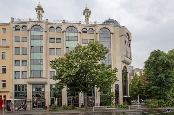 An Stelle des Bolle-Supermarktes steht heute die die Omar-Ibn-Al-Khattab-Moschee.