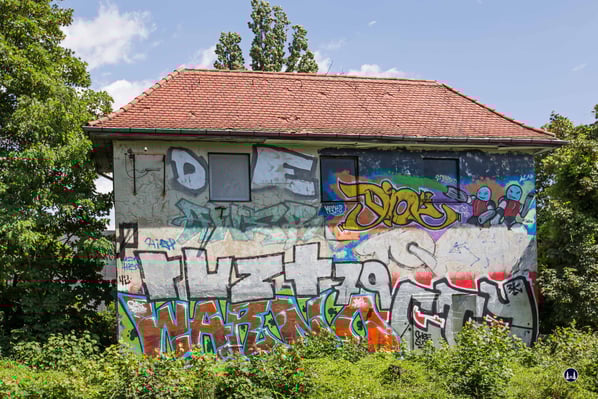 Berlin - Tempelhof. Stellwerk Tfd Attilastraße vor dem Abbruch.