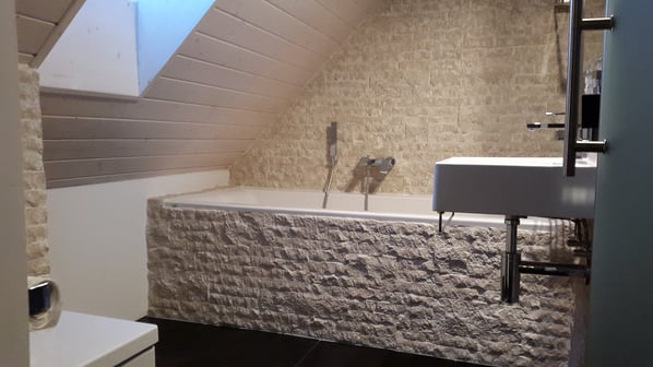 Steinwerke.ch moderne Wandverkleidung - Deko - Design - Wandpaneele, Modern - Elegant - Exklusiv - Steinwandbeleuchtung - Kunststein - Ambiente - Freude