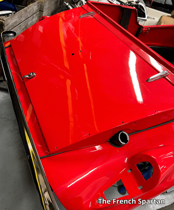 Coffre et pare-chocs de la Spartan